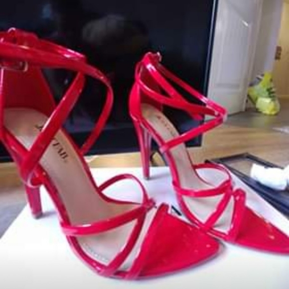 Red sexy heels sz 6.5 - Picture 2 of 3